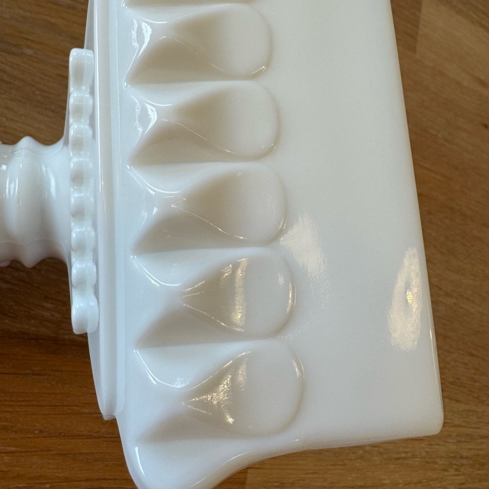 Vintage Westmoreland Milk Glass Square Candy Compote / Wedding Bowl with Lid - Picture 8 of 9